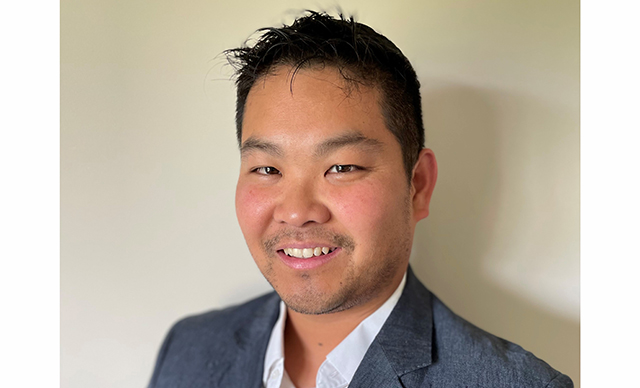 Calvin Leong helps firms understand what APIs are available at Thomson Reuters and how to use them.